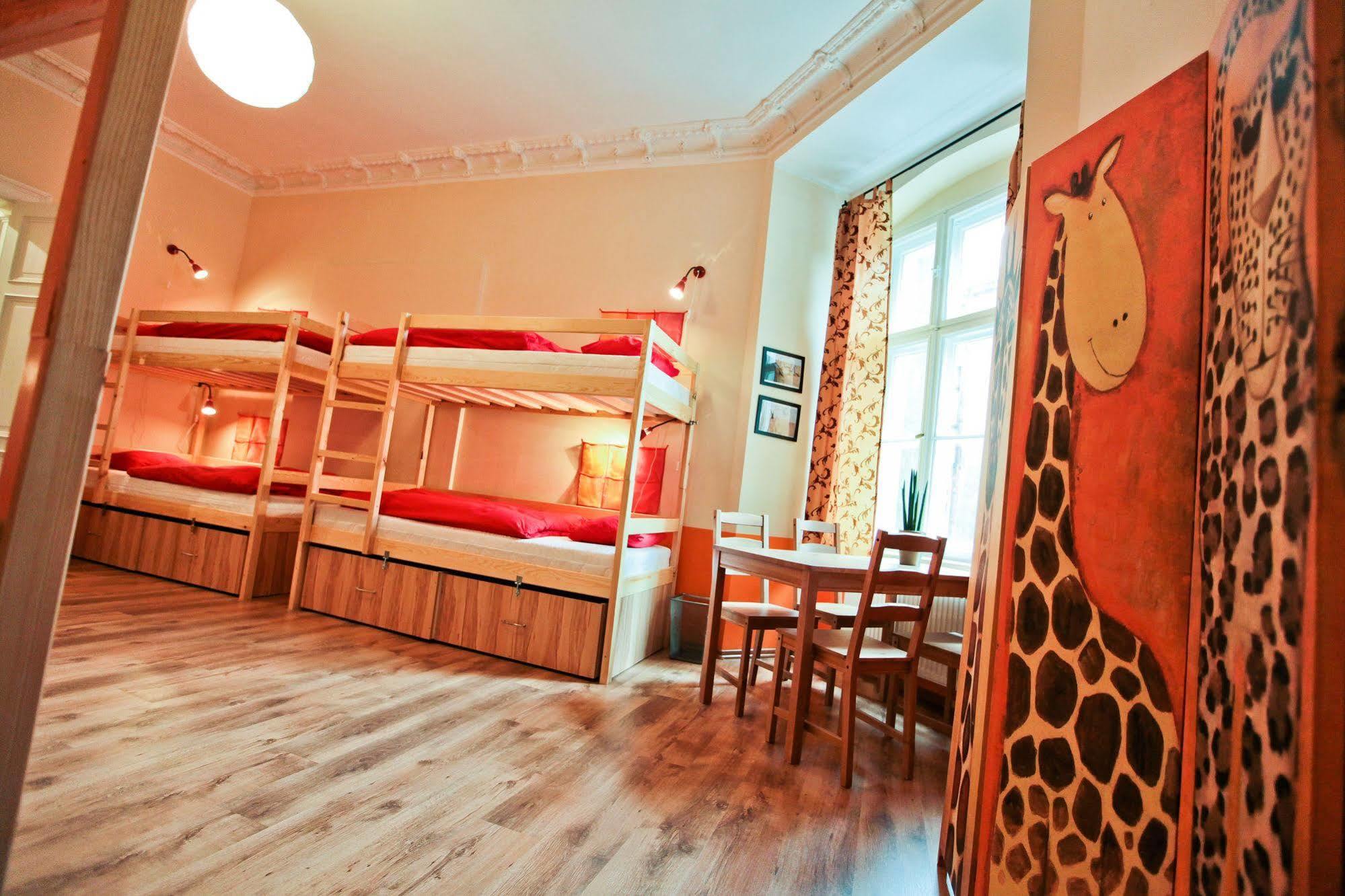 Poco Loco Hostel Poznań Exterior foto